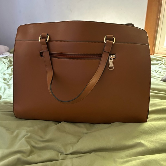 Miss Nine laptop bag with padded laptop sleeve and water bottle holder - Picture 5 of 5